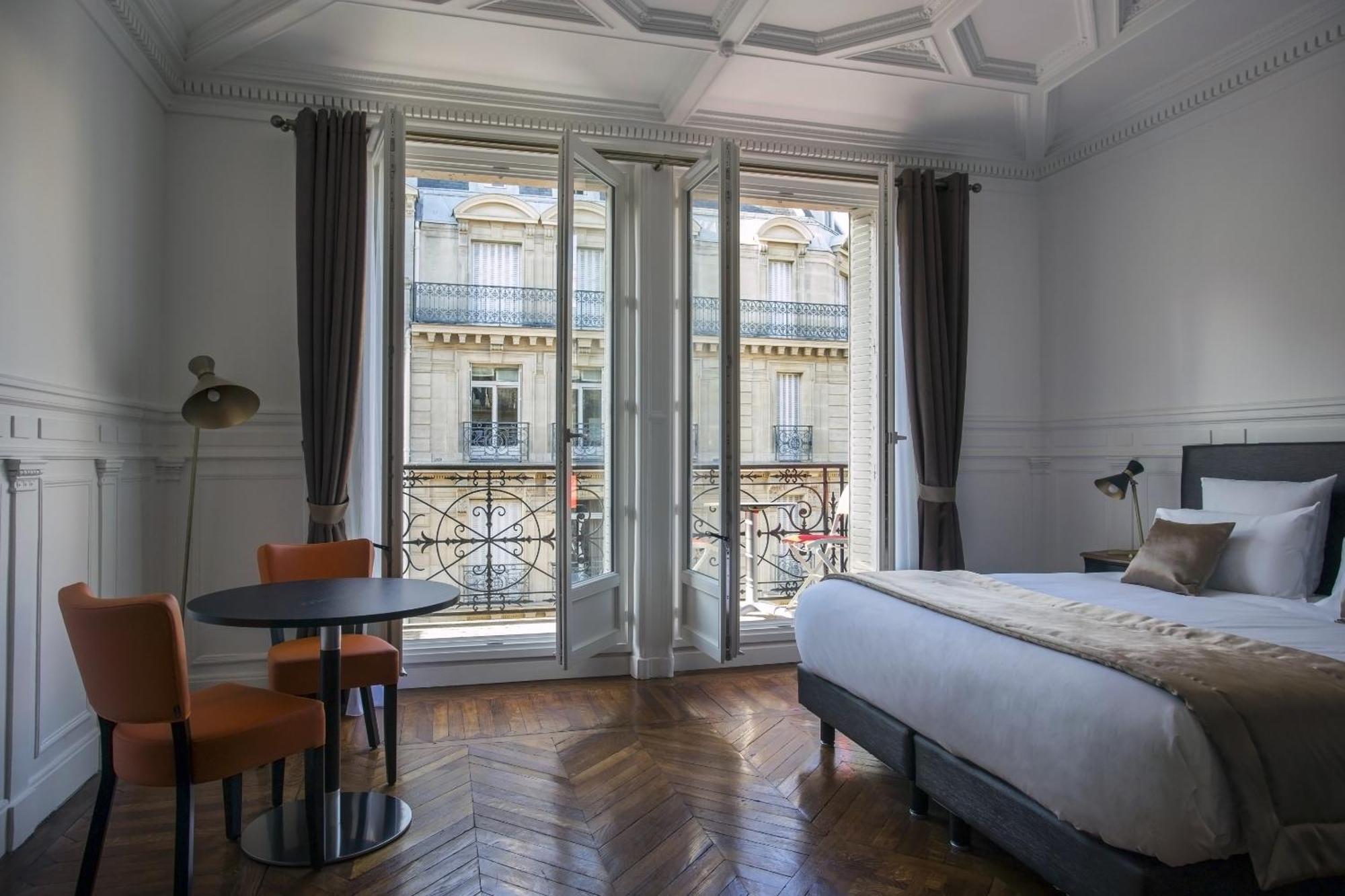 Vestay George V Parigi Camera foto